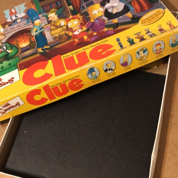 Simpsons Clue 2nd Addition Board Game - Picture 11 of 13